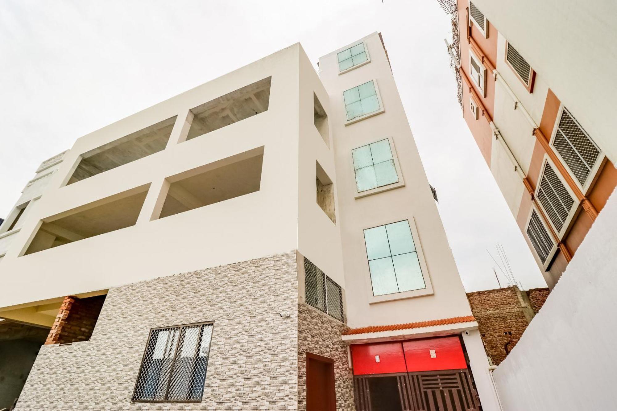 Super Hotel O Rs Inn Gorakhpur Exterior photo